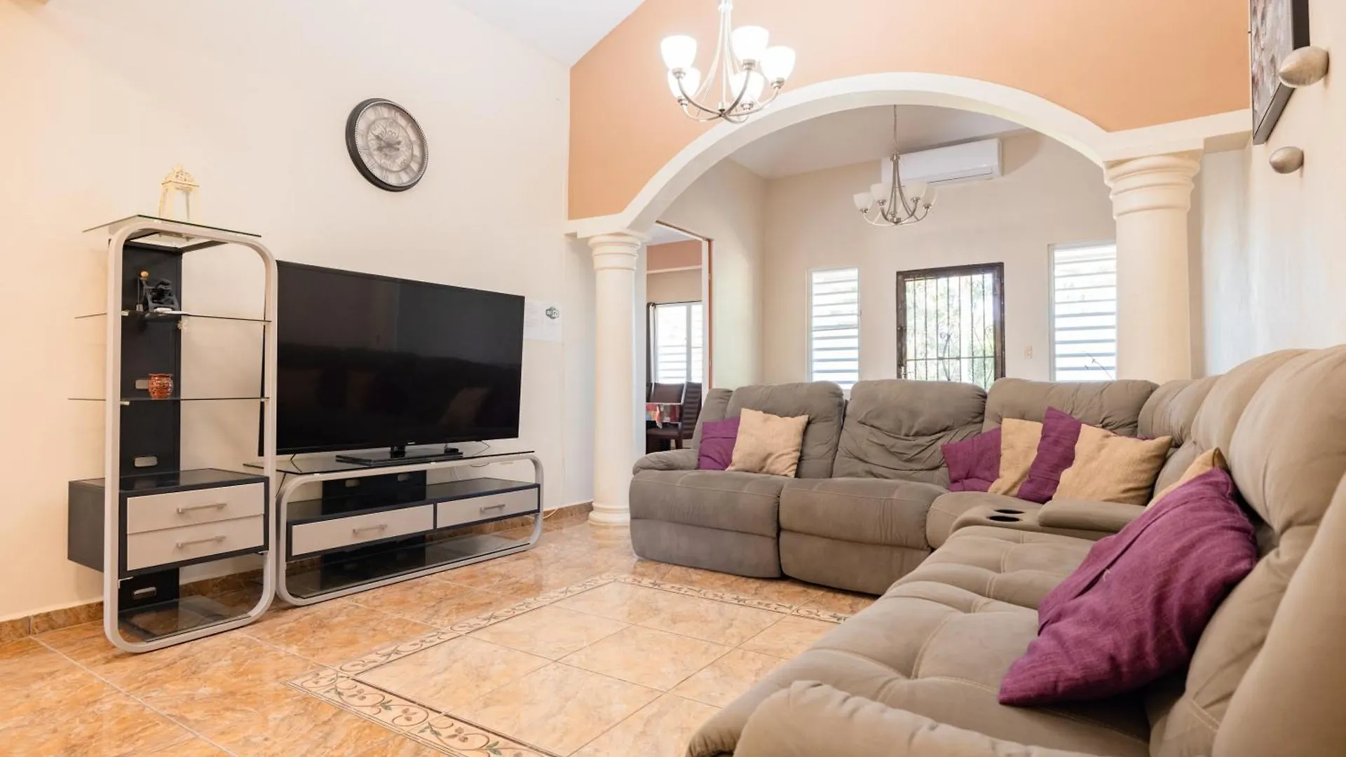 Prázdninový dům Big Vacation House Moca